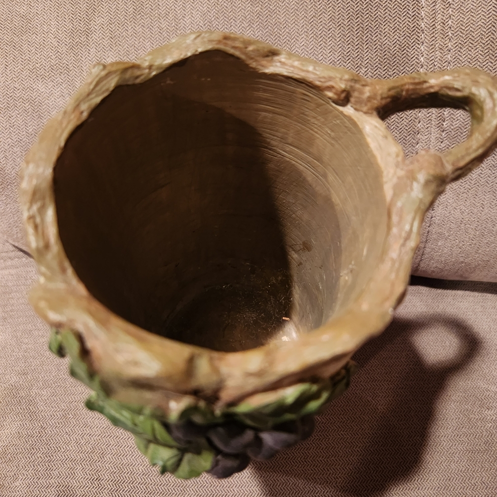 Decorative grapes wine bottle holder - Picture 2 of 4